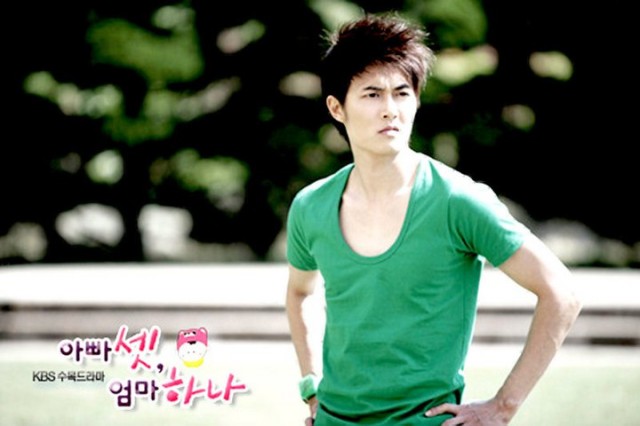 Bir Anne Üç Baba Fotoğrafı