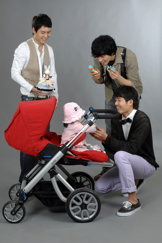 Bir Anne Üç Baba Fotoğrafı