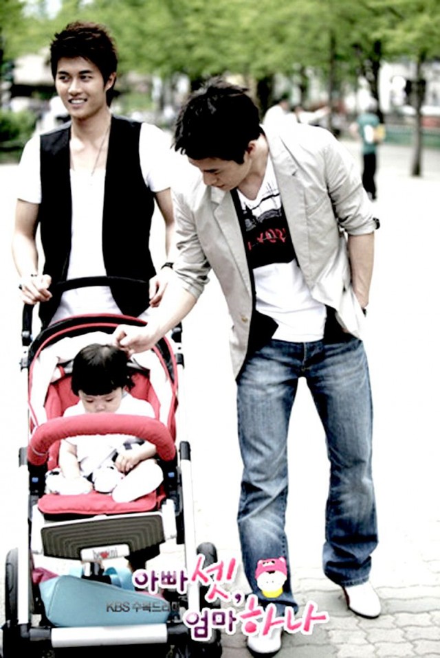 Bir Anne Üç Baba Fotoğrafı