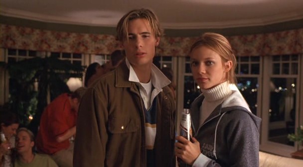 Barely Legal fotoğrafı