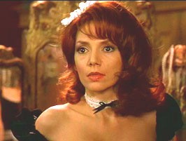 Az Şey Bilen Adam fotoğrafı