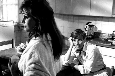 Girl With A Suitcase fotoğrafı