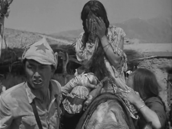 Pervyy Uchitel Fotoğrafı