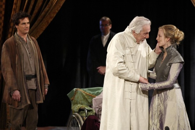 Slings And Arrows fotoğrafı