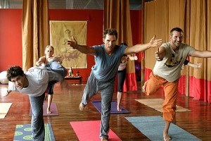 Düş Yakamızdan Fotoğrafı