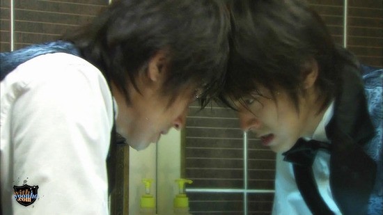 Heading To The Ground Fotoğrafı