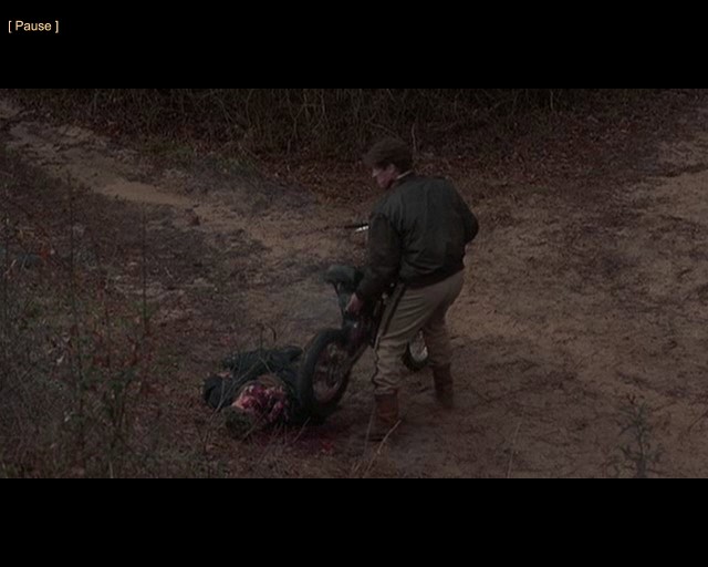 Hayvan Mezarlığı 2 fotoğrafı