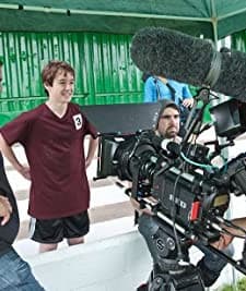 Bıçak Sırtı (2010) afişi