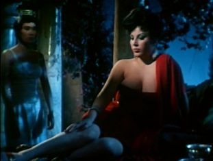 The Sheriff of Fractured Jaw fotoğrafı