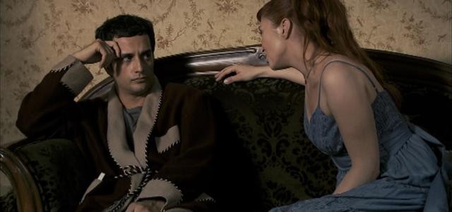 Başka Dilde Aşk Fotoğrafı