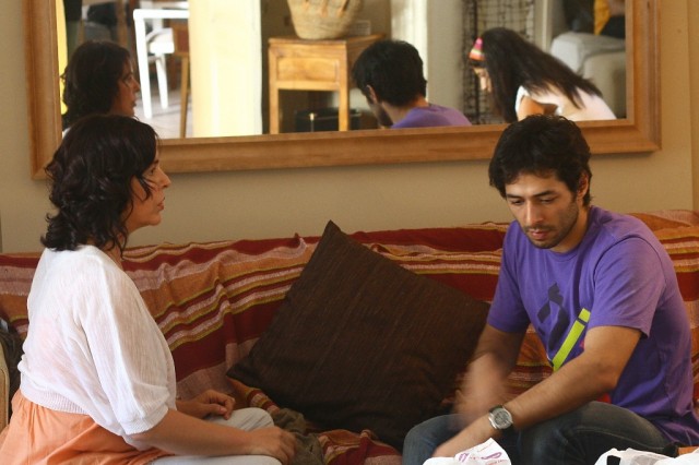 Başka Dilde Aşk Fotoğrafı