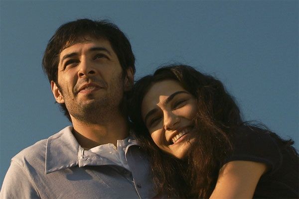 Başka Dilde Aşk Fotoğrafı