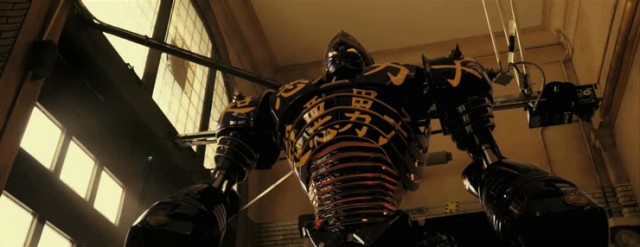 Çelik Yumruklar Fotoğrafı