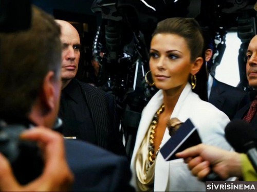 Çelik Yumruklar Fotoğrafı