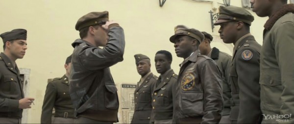 Kırmızı Kuyruklar Fotoğrafı