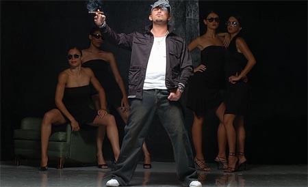 Becoming Pony Boi fotoğrafı