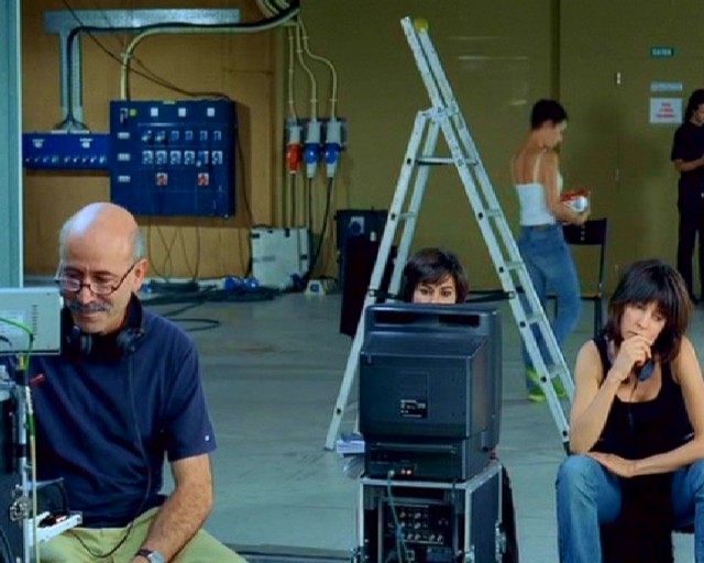 Ayıp Yatakta Olur fotoğrafı