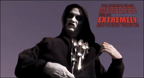 The Horribly Slow Murderer With The Extremely ınefficient Weapon fotoğrafı