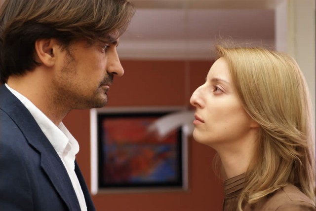 Behind The Glass fotoğrafı