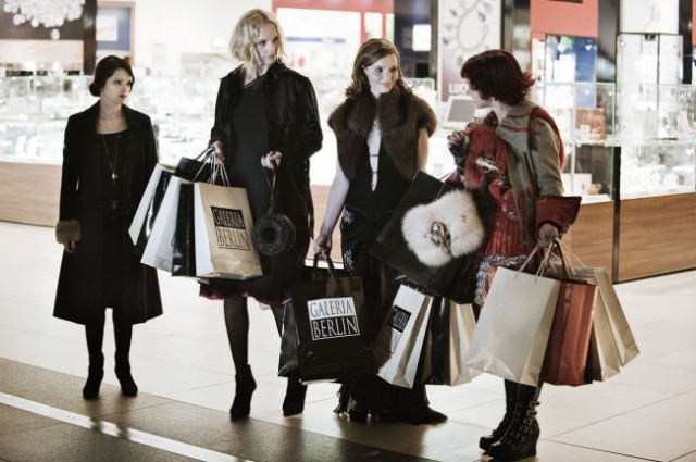 Geceler Bizim Fotoğrafı