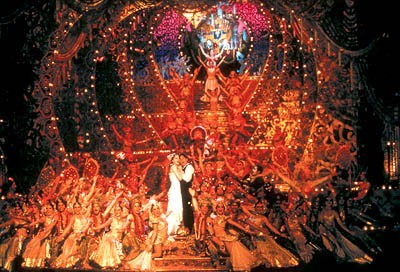 Kırmızı Değirmen Fotoğrafı