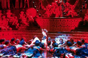 Kırmızı Değirmen Fotoğrafı