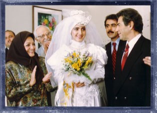 Mikhaham Zende Bemanam fotoğrafı