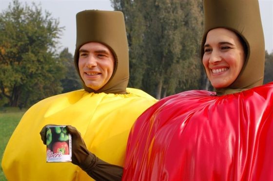 Tutti Intorno A Linda fotoğrafı