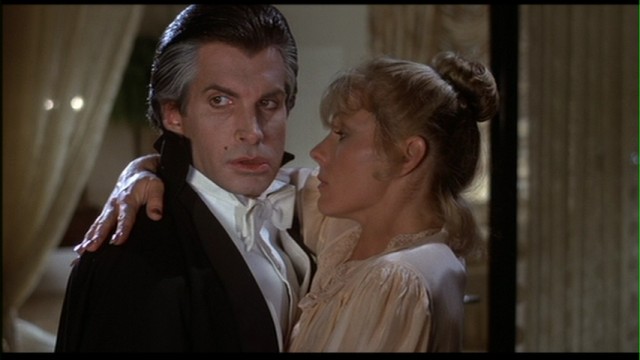 Love At First Bite fotoğrafı