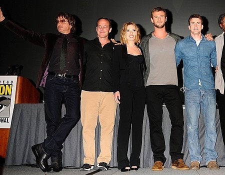 Yenilmezler Fotoğrafı