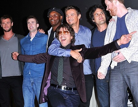 Yenilmezler Fotoğrafı