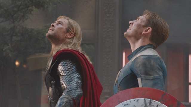 Yenilmezler Fotoğrafı