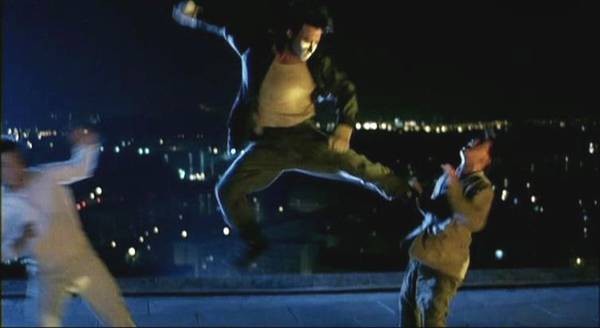 Tiger Cage 3 Fotoğrafı