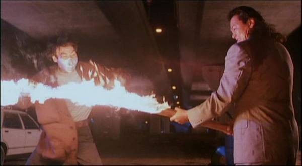 Tiger Cage 3 Fotoğrafı