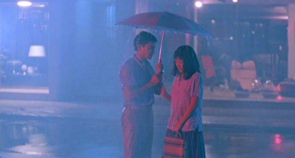 On The Wrong Track Fotoğrafı