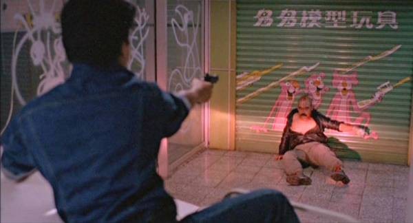 On The Wrong Track Fotoğrafı