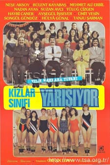 Kızlar Sınıfı Yarışıyor (1985) afişi