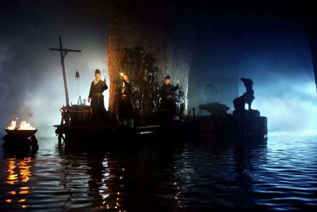 Dedektif Dee ve Gizemli Alev Fotoğrafı