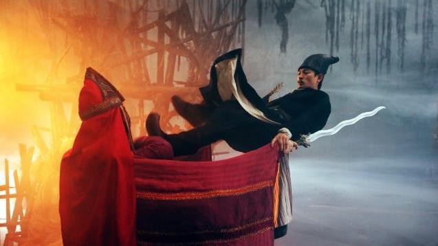 Dedektif Dee ve Gizemli Alev Fotoğrafı