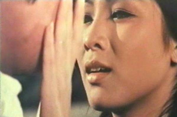 Fist To Fist Fotoğrafı