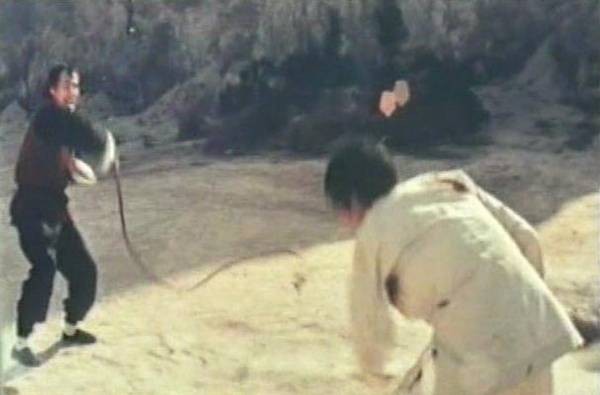 Fist To Fist fotoğrafı