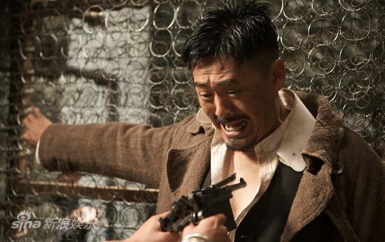 Mermiler Uçuşuyor Fotoğrafı