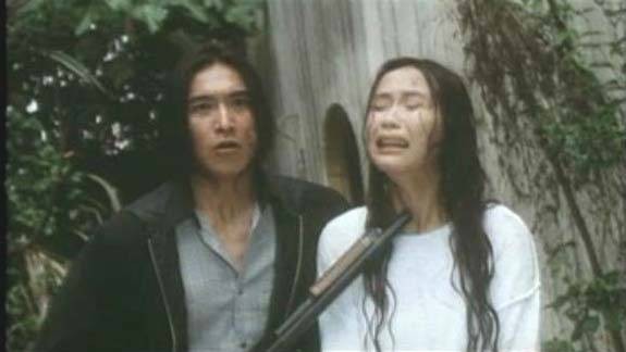 Love, Guns & Glass Fotoğrafı