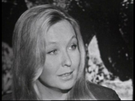 Le Lit Conjugal - L'ape Regina Fotoğrafı