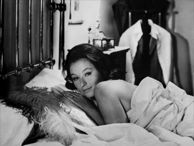 Le Lit Conjugal - L'ape Regina Fotoğrafı