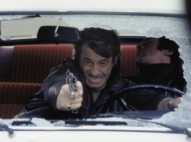 Şehrin üzerinde Korku Fotoğrafı