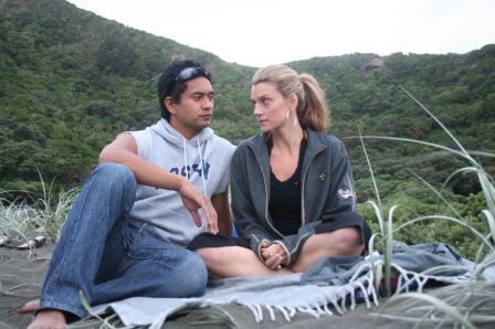 Uğursuz Kız Kardeş fotoğrafı