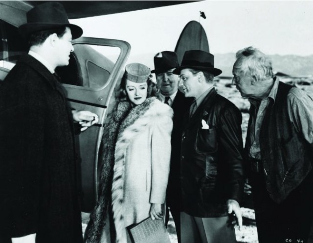 The Bride Came C.o.d fotoğrafı