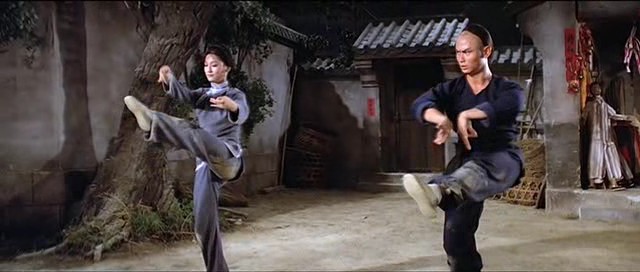 Beyaz Nilüfer Klanı fotoğrafı