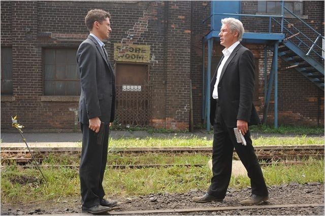 İkili Oyun fotoğrafı